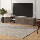 Hudson&Canal - Meuble TV Hanson pour téléviseurs jusqu'à 85 pouces - Chêne gris vieilli-Dimensions du produit : 15,5" L x 78,5" l x 20" H