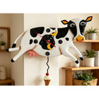 Enesco Allen Designs - Horloge murale à pendule fantaisiste Bessy Cow-Fabriqué à la main avec un matériau résineux de haute qualité, peint à la main par des artisans chevronnés et emballé dans une boîte-cadeau en papier kraft