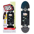 Tech Deck - Planche à main - Couleurs assorties-DANS LES MOINDRES DÉTAILS : Avec leurs roues détaillées et leurs trucks moulés, vous pouvez effectue les tricks les plus cool comme vous le feriez sur un skateboard. Faites des figures avec uniquement les mains. Ne doit pas être utilisé comme un deck de skateboard classique.