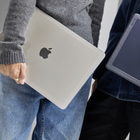 Incase - Edge Hardshell pour MacBook Air 15 po - Transparent-Silhouette discrète, ajoutant un minimum d'encombrement à votre appareil