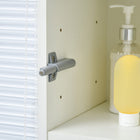 Kleankin - armoire de rangement de salle de bain haute avec portes et tiroir - blanc brillant-Trois étagères réglables offrent une flexibilité pour différentes tailles d’objets 