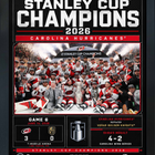 Frameworth - Cadre photoglass des Carolina Hurricanes 16x20 champions Coupe Stanley 2026 - 18 po l x 22 po H-Photo sous licence officielle NHL et NHLPA : cadre PhotoGlass des Carolina Hurricanes 16x20 champions de la Coupe Stanley 2026 motif tableau de pointage pour les amateurs et collectionneurs des Carolina Hurricanes