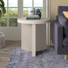 Hudson&Canal - Table d'appoint ron Holm 22" L - Aulne blanc-Finition en blanc aulne aspect bois