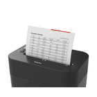 Staples - Déchiqueteur Mailmate à coupe micro - 12 feuilles-Permet le déchiquetage de papier, de cartes de crédit, d’agrafes standard, de petits trombones et de CD et DVD 