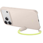 Beats - Étui Kickstand avec MagSafe et contrôle de caméra pour iPhone 17 Pro Max - Lime Stone-Pour créer la béquille, un adaptateur à l’extrémité du cordon glisse et s’attache à un point magnétique sur le côté du boîtier
