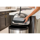 BISSELL - Aspirateur-Balai Sturdy Sweep-Les contenants à poussière à double fond et le rouleau de brosse amovible facilitent le vidage et l’entretien.