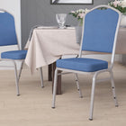 Chaise de banquet HERCULES empilable, dossier couronne, tissu bleu, siège épais (2,5 po), cadre argenté (FD-C01-S-7-GG)-Siège et dossier rembourrés
