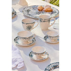 Casa Domani - Tasse et soucoupe Rosetta Antique Bleu 200 ml - Pack de 6-Les formes propres et arrondies sont mises en valeur par le motif toile de Jouy de fleurs et de vignes.