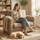 HOMCOM - Fauteuil d’appoint effet velours avec large assise pour salon - brun-Le coussin en mousse de 5,9 po d'épaisseur et le système de ressorts ensachés garantissent une assise douce mais soutenante    
