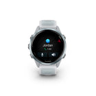 Garmin - Forerunner 570 - 42 mm, aluminium bleu nuage avec bracelet translucide Whitestone/bleu nuage-PROGRAMMES D'ENTRAÎNEMENT QUOTIDIENS - Obtenez des entraînements personnalisés, basés sur vos données. Ces recommandations varient en intensité et s'adaptent après chaque course pour prendre en compte vos performances et votre récupération.