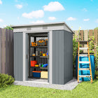 Outsunny - Abri de rangement extérieur 6 pi x 4 pi avec portes coulissantes verrouillables et aérations - gris-Toit incliné empêchant l'accumulation d'eau  
