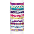 Make It Rea Métier àl Bracelets D'Amitié-Comprend un assortiment de couleurs et de motifs de fils à broder. Tout est stocké dans la station moulée en plastique, ce qui le rend facile à emporter avec vos amis