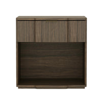 Manhattan Comfort - Table de nuit Clive 22" style mid-century moderne à 1 tiroir - Noyer et Or-Table de nuit aux lignes épurées fabriquée en bois manufacturé avec des accents métalliques pour un look de chambre moderne et raffiné