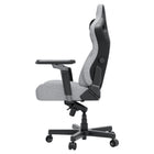 AndaSeat - Chaise de jeu Kaiser 4 XL Premium - Gris cendré-Soutien dorsal inégalé et confort personnalisé: Conçu pour répondre à l’importance d’un bon soutien du dos, le Kaiser 4 est équipé d’un système lombaire réglable de façon indépendante, s’adaptant à votre morphologie et à votre posture. Cette approche personnalisée garantit que vos longues heures assises soient non seulement confortables, mais également bénéfiques pour la santé de votre colonne vertébrale.