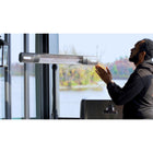 EnerG+ - 1500-Watt Floorstanding Infrared Electric Patio Heater with LED and Remote-Avec trois réglages de chaleur 500, 1000 et 1500W de chaleur instantanée. Zone de chauffage : 6 x 8 pieds.