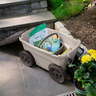 Suncast - Scooter de jardin – Taupe avec couvercle moka-Dimensions totales : 12,25 po L x 22,5 po P x 13 po H.
