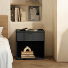 Manhattan Comfort - Table de nuit Clive 22" style mid-century moderne à 1 tiroir - Noir et Or-Un grand tiroir spacieux offre un espace de rangement dissimulé pratique pour les essentiels de chevet