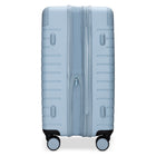 Travelite - Epicure 24 po Valise d'enregistrement rigide moyenne - Niagara Mist-Intérieur de luxe avec 5 poches : poche en filet, poche humide, poche privée, panneau de compression avec 2 poches doublées et sac à linge inclus.