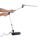 Bostitch - Lampe de bureau à DEL à double bras oscillant - blanc-Options D'Installation Polyvalentes - La Base Interchangeable Peut Être Située Sur Un Bureau Ou Utilisée Avec Un Support À Pince (Inclus)