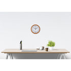 Swingline - Horloge Murale Ronde De 12 po, Grain De Bois-Fait de polystyrène résistant aux chocs avec un cadran en PVC et une lentille en verre