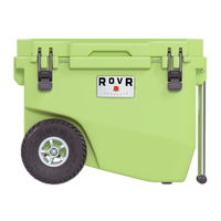RovR - RollR 60 Glacière rigide à roulettes pintes avec poignée de remorquage - Matcha-Les pneus gonflables tout-terrain RollR 9'' glissent sans effort sur le sable, la terre et l’herbe durs