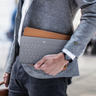Logitech - Clavier Keys-To-Go Bluetooth pour iPhone, iPad et Apple TV- Pierre-Ce clavier vous permet de taper jusqu'à 3 mois sans avoir à recharger la batterie. Passez plus de temps à taper et moins de temps à vous soucier où vous avez laissé le câble de recharge