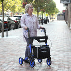 Journey - Déambulateur de mobilité Breeze Rollator - bleu-Les roues pivotantes souples offrent une maniabilité fluide sur les surfaces intérieures et extérieures