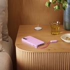 Beats - Étui Kickstand avec MagSafe et contrôle caméra pour iPhone 17 - Pebble Pink-Le solide dos en polycarbonate est complété par des parois latérales flexibles pour optimiser l’absorption des chocs