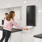 Tork - Essuie-mains à dévidage continu Advanced PeakServe, blanc - paquet de 12-La distribution d'essuie-mains en continu s'effectue avec régularité en moins de 3 secondes pour les visiteurs.