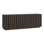 Hudson&Canal - Meuble TV rectangulaire cannelé Molly pour téléviseurs jusqu'à 75 po - Chêne brun-Un design moderne et contemporain permet d'accueillir des téléviseurs jusqu'à 75 pouces dans votre espace de divertissement