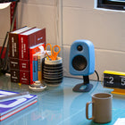 Kanto - Haut-parleurs de bureau alimentés avec USB-C, RCA, Bluetooth 5.3 et sortie casque - Bleuet, Paquet de 2-Garantie limitée du fabricant de 2 ans