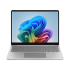 Microsoft - Surface Laptop Copilot+ PC 13 po Laptop - Snapdragon X Plus - 256 Go SSD - 16 Go RAM - Platine - Anglais-Magnifique Écran – Une brillance immersive ou une qualité d’image incroyable – L’écran tactile PixelSense Flow de 13 po offre une expérience visuelle vibrante et immersive