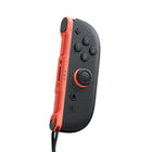 Nintendo - Manette Joy-Con 2 (D) – Rouge clair-Le bouton C, permettant d'ouvrir GameChat. Internet, compte Nintendo et abonnement Nintendo Switch Online (vendu séparément) requis pour GameChat. Non disponible dans tous les pays. Uniquement pour la console Nintendo Switch  2