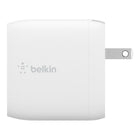 Belkin - Chargeur secteur double USB-A 24 W (12 W x 2), blanc-Le chargeur Type-C est doté d'une protection certifiée contre les surtensions, vous garantissant une charge sûre et sans surchauffe. La certification USB-C Power Delivery garantit des performances fiables avec tous les appareils compatibles.