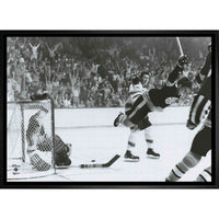 Bobby Orr 20x29 Bruins The Goal-H - Toile encadree - 31" x 22"-Impression sur toile de qualité supérieure avec bordures enveloppées