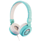 Planet Buddies - Écouteurs pour Enfants - Bleu Clair (Manchot)-Safe Audio: Les écouteurs filaires Planet Buddies pour filles et garçons ont un volume limité à 85 décibels pour protéger les petites oreilles contre les bruits excessifs. Parfait pour les enfants à partir de 3 ans, idéal pour étudier à domicile ou profiter des tablettes pour enfants