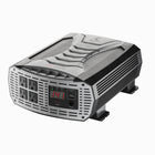 Cobra - Convertisseur de puissance professionnel 3000 watts avec télécommande-Comprend quatre prises de courant alternatif de 120 volts à trois broches permettant d'alimenter plusieurs appareils simultanément.