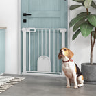 PawHut - Barrière pour animaux extra large 30"-32" L avec petite porte - 30" H - Blanc-Un adulte peut ouvrir la porte d’une seule main en faisant glisser les boutons aux deux extrémités en même temps puis en soulevant