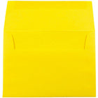 JAM Paper - Enveloppes d'invitation colorées A7 - 5 1/4 x 7 1/4 - jaune recyclé - Paquet de 100-Ces enveloppes sont parfaites pour envoyer des invitations, des cartes de voeux, des RSVP, des cartes de remerciement, des cadeaux d'anniversaire, des remises de diplômes, des vacances et plus encore