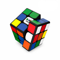 GoCube Rubik's Connected Pro-Réinvention du 21e siècle : L’emblématique Rubik’s Cube, désormais compatible avec l’application et connecté par Bluetooth, offre une touche moderne au puzzle classique.