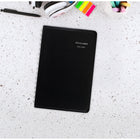 AT-A-GLANCE - Agenda scolaire de bureau hebdomadaire 2026-2027 - 8 po H x 4 7/8 po l - Couleurs assorties - bilingue-Couleurs de couverture : Noir et gris (choix de couleur disponible uniquement en magasin)