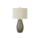 Monarch Specialties - Luminaire - 24 po H Lampe De Table - Résine Grise - Abat-Jour Ivoire / Crème - Contemporain-Une lampe de table contemporaine de 24 pouces avec une base en résine grise avec une finition texturée en relief, avec un abat-jour simple en tissu ivoire et surmonté d'un embout en métal argenté, ajoute une ambiance boho-glam élégante dans un salon, une entrée, une chambre à coucher ou un bureau à domicile