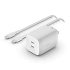 Belkin - Chargeur mural BoostCharge Pro 65 W à deux ports USB-C GaN-TECHNOLOGIE DE CHARGE RAPIDE : La technologie USB-C Power Delivery 3.0 charge rapidement un iPhone 14 ou Samsung Galaxy S23 Ultra de 0-50 % en 24 et 26 minutes respectivement. La technologie PPS ajuste de manière dynamique la tension de sortie afin de charger en toute sécurité les appareils tels qu'iPhone, Galaxy et bien d'autres