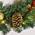 HOMCOM - Couronne d'épicéa artificiel pré-éclairée 61cm - pommes de pin - baies rouges- Couleur principale : Vert 