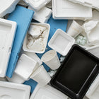 TerraCycle - Styrofoam - Zero Waste Box- Petite-Inclus : boîte de collecte durable imprimée en couleur avec doublure interne, étiquette d’expédition UPS prépayée pour le retour, et recyclage des déchets collectés.