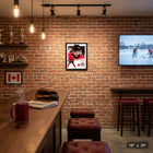 Frameworth - Sidney Crosby collage signature replica Hockey Canada 2026 - impression encadree - 16" x 20"-Collage professionnel presentant plusieurs photos d'action de Crosby dans le chandail Hockey Canada 2026 avec signature replica. Cadre en bois composite noir avec verre veritable