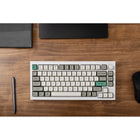 Keychron - Q1 Max RGB Wireless Mechanical Keyboard - Brown Switch - 75% Layout with Knob - Shell White-Performance puissante : Équipé d'une puce ARM Cortex-M4 puissante et taux d'interrogation de 1000 Hz, le Q1 Max offre une réactivité fulgurante pour les jeux et les tâches de productivité.