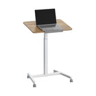 Seville Classics - 25,6 po W Chariot de bureau mobile inclinable à vérin pneumatique - Bois naturel-Le plateau est fabriqué en MDF stratifié robuste et est soutenu par un cadre en acier solide