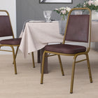 Flash Furniture – Chaise banquet empilable HERCULES à dossier trapèze, siège 2,5 po, doré, vinyle brun (FDBHF1AGBN)-Siège et dossier rembourrés