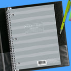 Cahier à une matière 10 1/2 po H x 8 po l, 200 pages, assortis-Pages lignées collège : Lignage collège clair et uniforme favorisant une écriture soignée et efficace, idéal pour les étudiants et les professionnels.